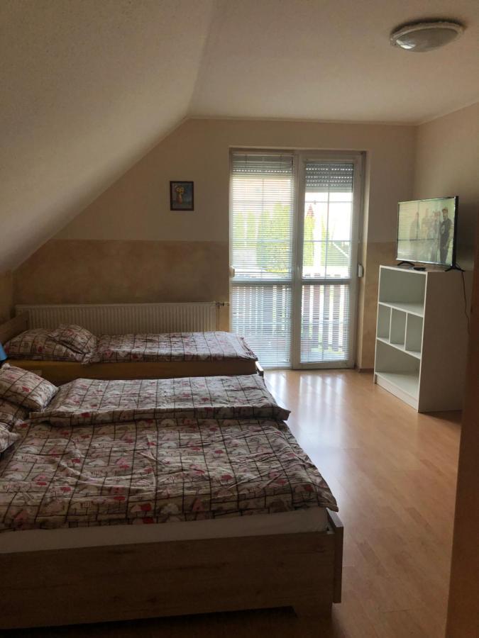 Imre Apartman Hajduszoboszlo Ngoại thất bức ảnh