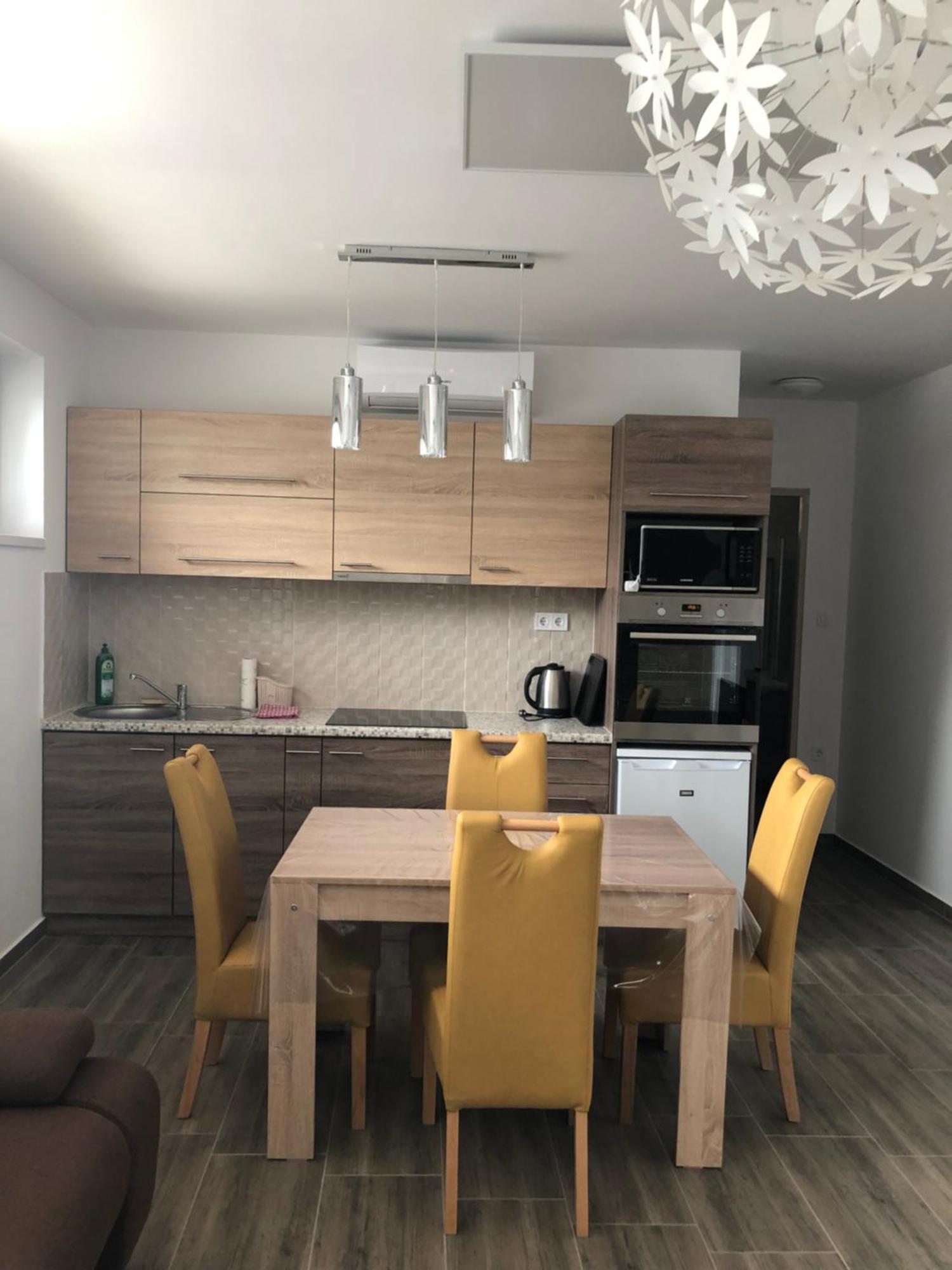 Imre Apartman Hajduszoboszlo Ngoại thất bức ảnh
